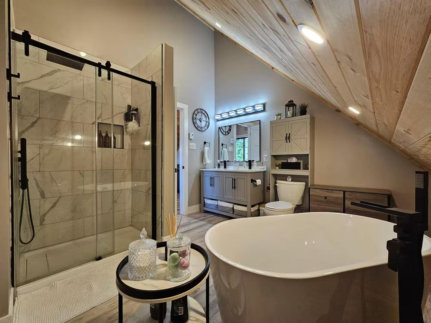 Luxury 5 Piece Ensuite