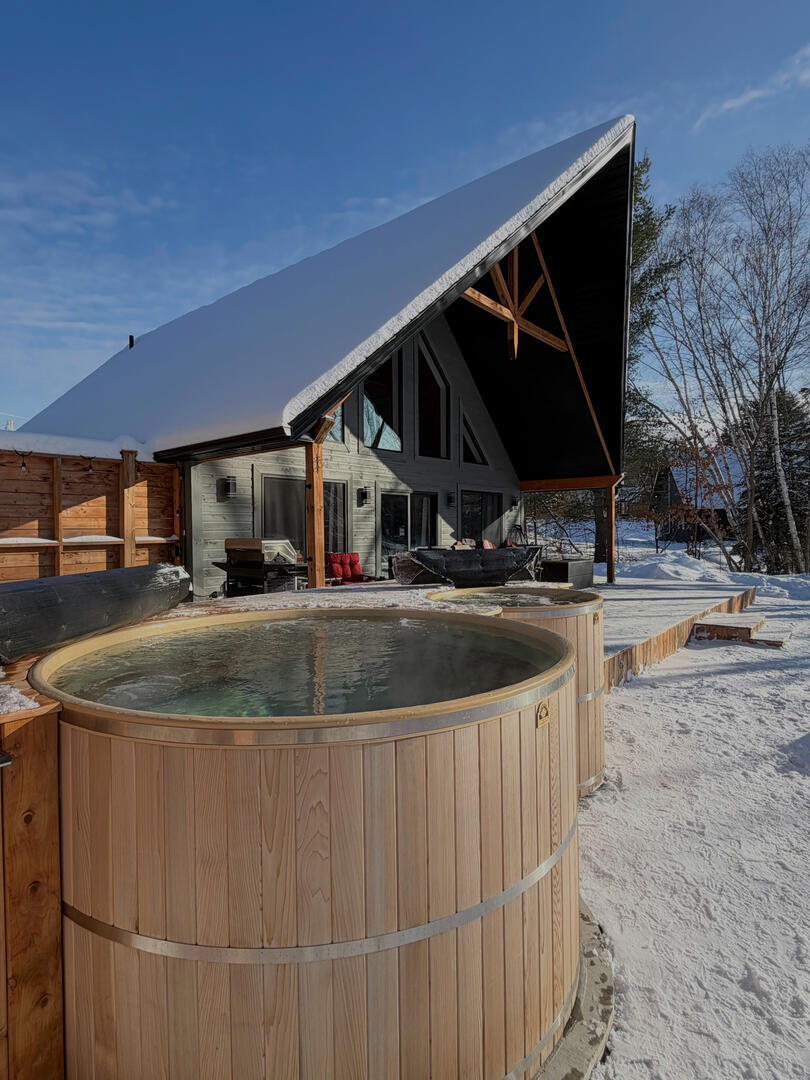 Hot Tub & Cold Plunge